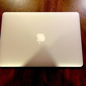 2011 Mac Book Air Gently used